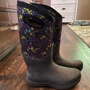 Women’s bogs boots
